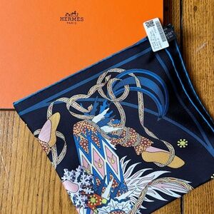Hermes Le Sacre de l'Hiver Silk Scarf 45 (NWT)